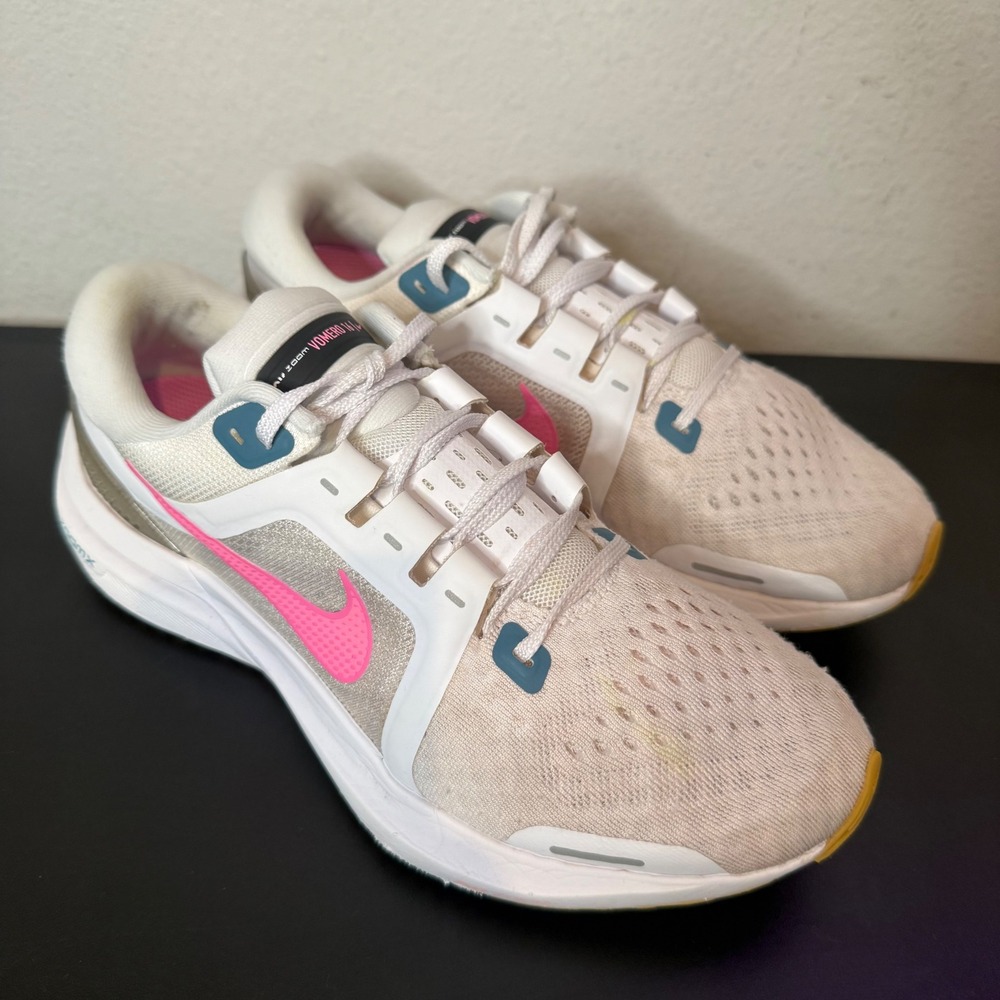 Nike Air Zoom Vomero‎ 16 Womens Size 8 White Pink Running Shoes Athleisure - Picture 7 of 15